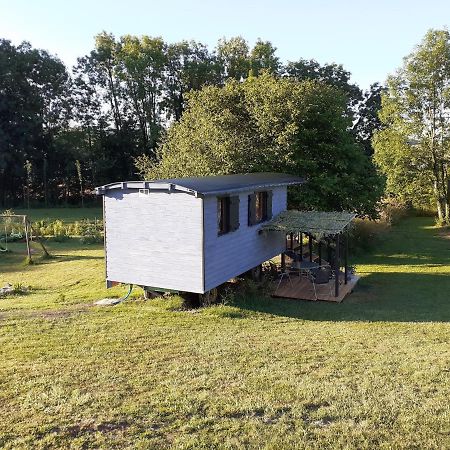 Hotel La Roulotte De La Clef Des Champs Buzancy  Zewnętrze zdjęcie