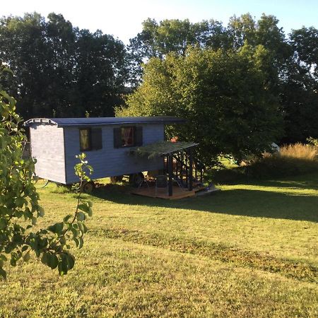 Hotel La Roulotte De La Clef Des Champs Buzancy  Zewnętrze zdjęcie