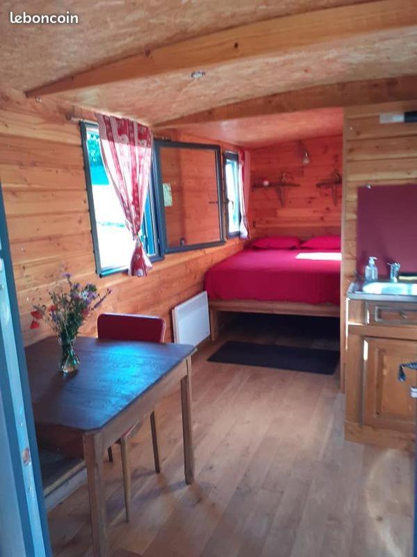 Hotel La Roulotte De La Clef Des Champs Buzancy  Zewnętrze zdjęcie