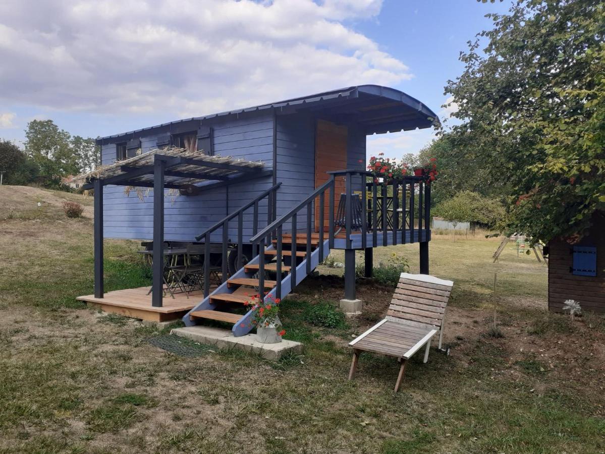 Hotel La Roulotte De La Clef Des Champs Buzancy  Zewnętrze zdjęcie